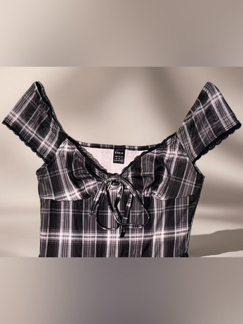📓 SHEIN Black & White Plaid Babydoll Mini Dress~Women’s XS~Tie & Lace Detailing - Picture 3 of 6